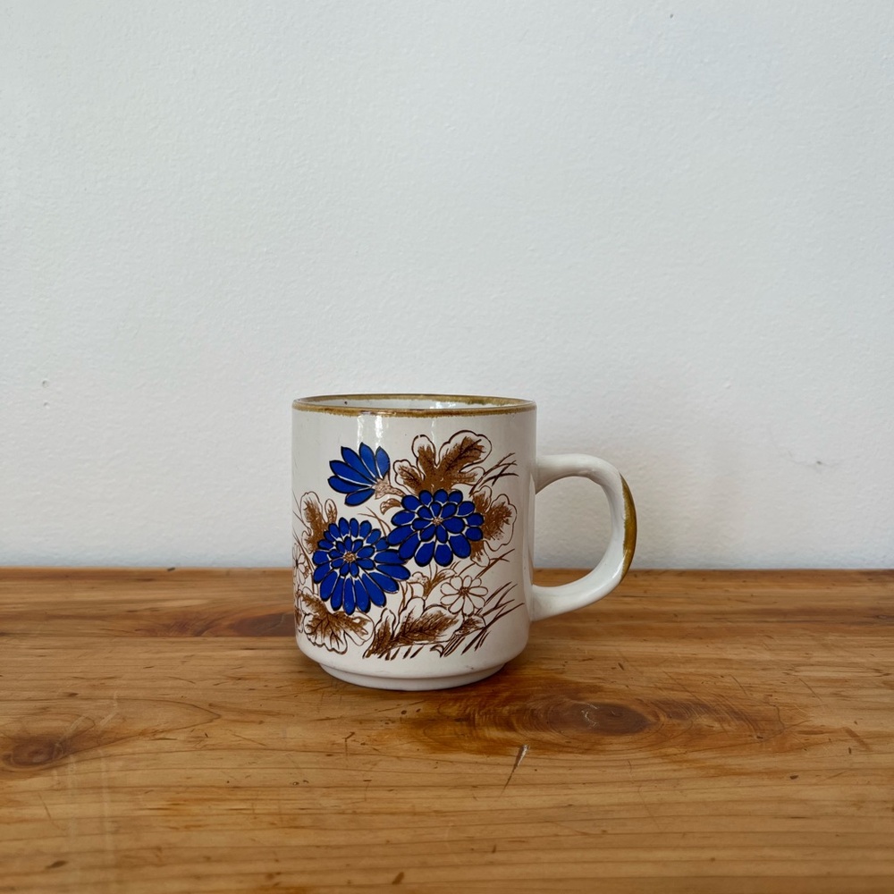 Awesome Vintage Korean Festival  Stoneware Mug with Cobalt Blue Flowers